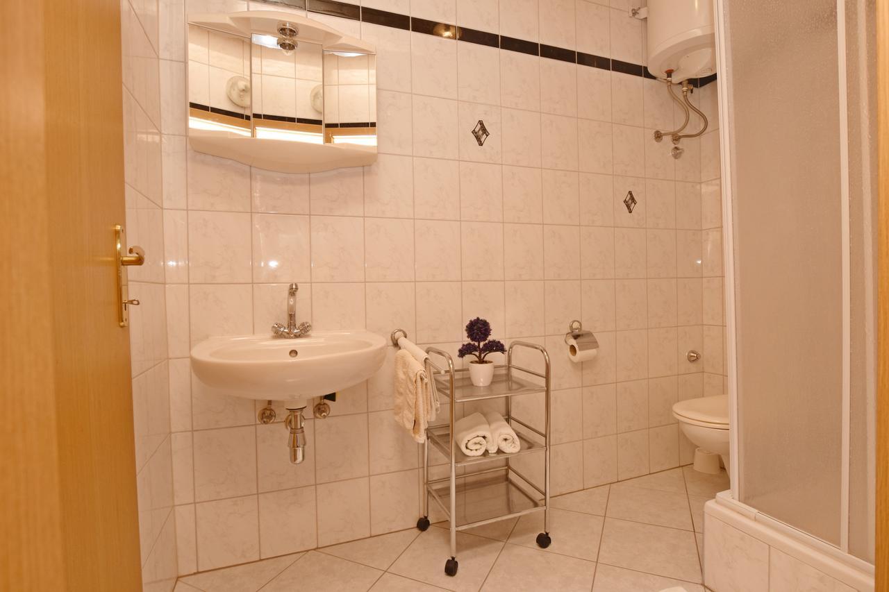 Apartment Angelina Brela Dış mekan fotoğraf