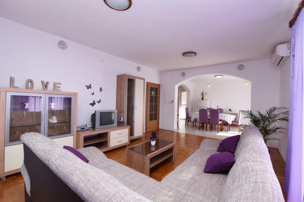 Apartment Angelina Brela Dış mekan fotoğraf