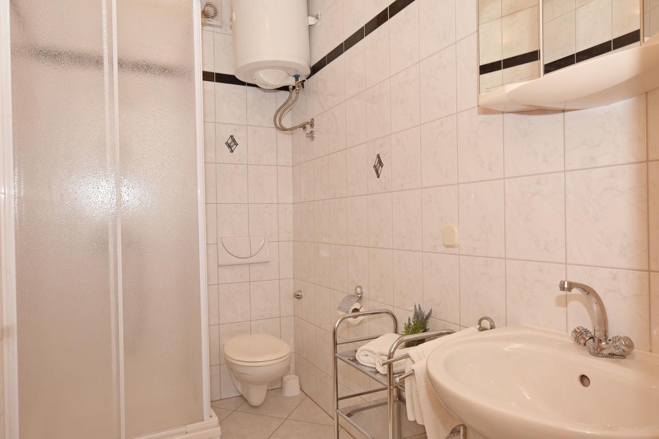 Apartment Angelina Brela Dış mekan fotoğraf
